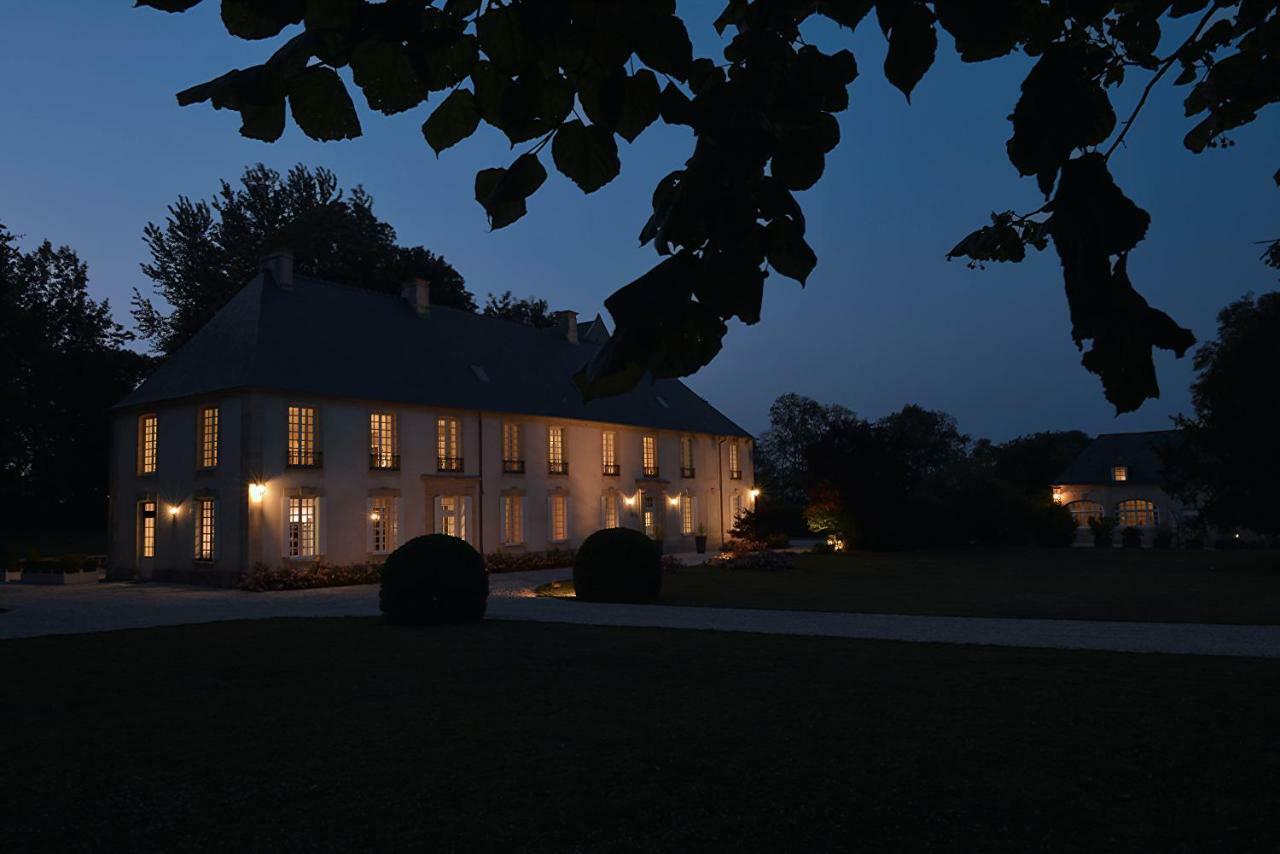 Château Saint Gilles Gueron Exterior foto