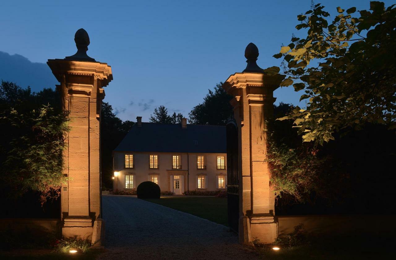 Château Saint Gilles Gueron Exterior foto